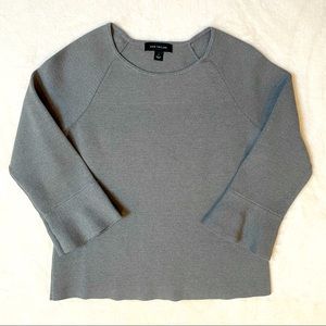 *Ann Taylor Gray Heather Knit Top S Flared Cuffs Round Neckline EUC